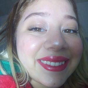 Meet your Posher, Brittney